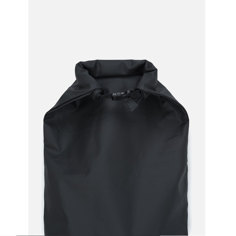 UNFORGIVEN BOARD SLEEVE BLACK