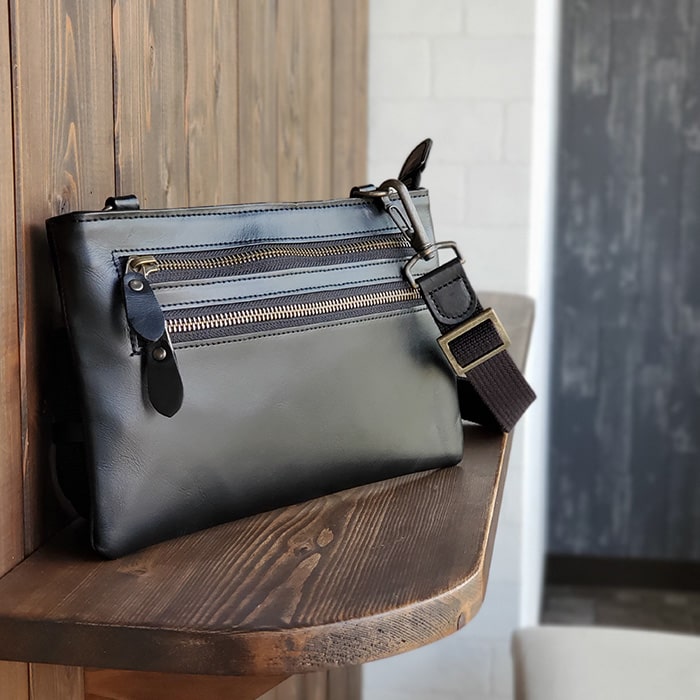 レザーバッグ ショルダーバッグ 日本製 豊岡製鞄 牛革 本革 メンズ 街持ち 旅行 黒 KBN01041 サドル SADDLE