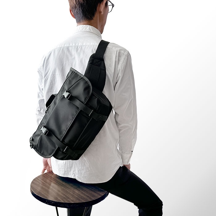 メッセンジャーバッグ メンズ ショルダーバッグ 斜めがけ 大きめ ワンショルダーバッグ 大容量 高密度ナイロン ブラック 黒 カーキ GULLWING KBN33785