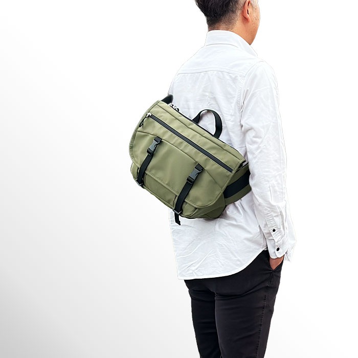 メッセンジャーバッグ メンズ ショルダーバッグ 斜めがけ 大きめ ワンショルダーバッグ 大容量 高密度ナイロン ブラック 黒 カーキ GULLWING KBN33785