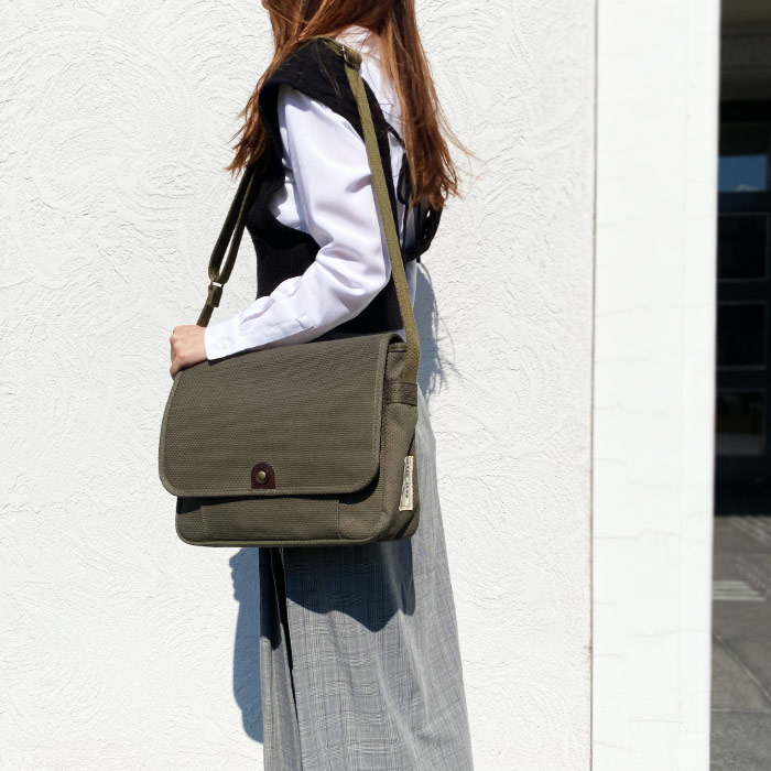 ショルダーバッグ カジュアルバッグ 日本製 豊岡製鞄 A4ファイル対応 刺し子 綿 柔道着 丈夫 メンズ レディース 横 横型 フラップ 和風 鞄の國 KBN01034