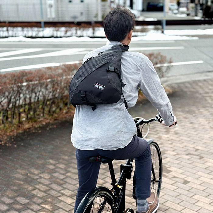 ワンショルダー リュック ボディバッグ メンズ 軽量 斜めがけ 縦型  三角 スリングバッグ アウトドア フェス おしゃれ GULLWING KBN42595