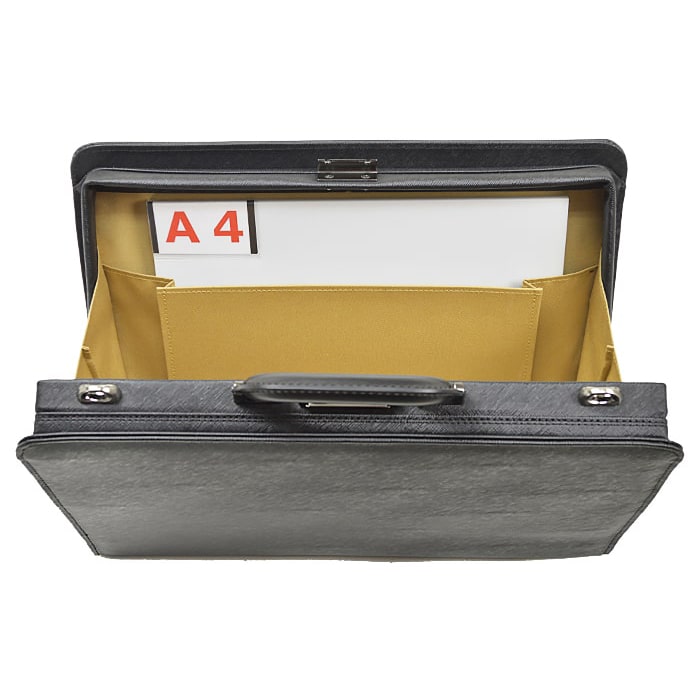 【sold out】ブリーフケース ダレスバッグ ビジネスバッグ 日本製 豊岡製鞄 牛革 本革 レザー メンズ B4 角シボ 取っ手 ワンタッチ錠前 通勤 黒 KBN22325 ジェイシーハミルトン J.C HAMILTON