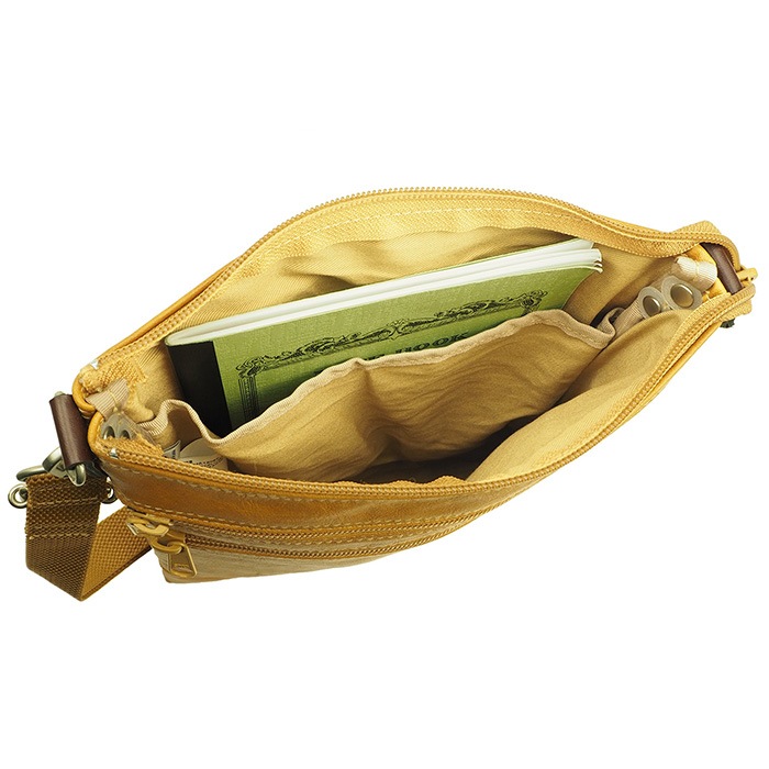 ショルダーバッグ サコッシュ 日本製 豊岡製鞄 メンズ B5 旅行 外出 シンプル 黒 キャメル ANDY HAWARD KBN16421