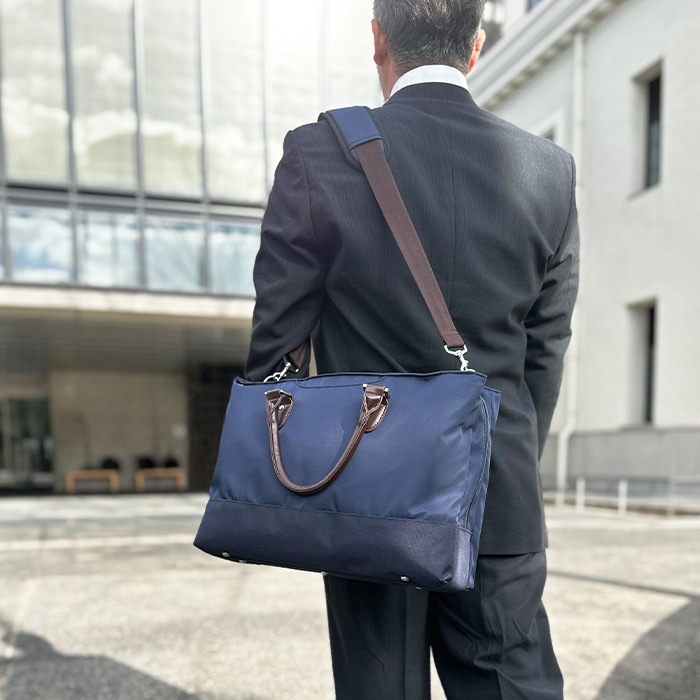 ブリーフケース ビジネスバッグ B4サイズ メンズ ビジネス 3層 横 横型 タブレット対応 大開き ポケット キャリーオン 高密度ナイロン 黒 紺 GRAFIT KBN26714