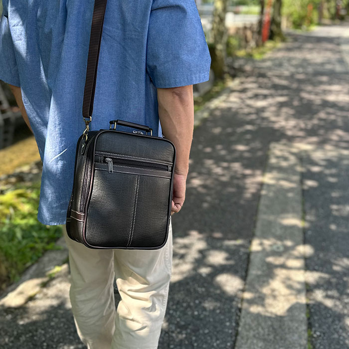 ショルダーバッグ メンズ 手提げバッグ 2way 2層 大開き 持ち手 ハンドル  ワンショルダー 斜め掛け 縦型 黒 CRADLE RIVER KBN16470