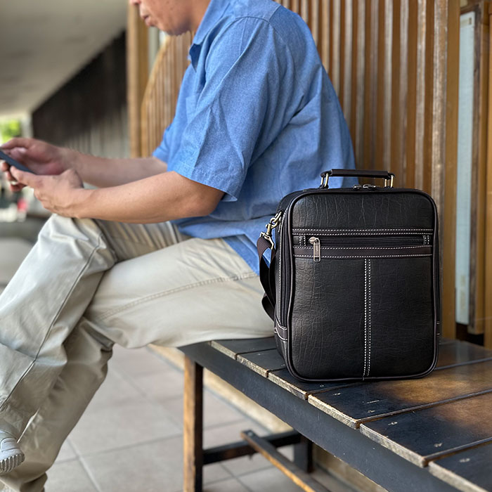 ショルダーバッグ メンズ 手提げバッグ 2way 2層 大開き 持ち手 ハンドル  ワンショルダー 斜め掛け 縦型 黒 CRADLE RIVER KBN16470