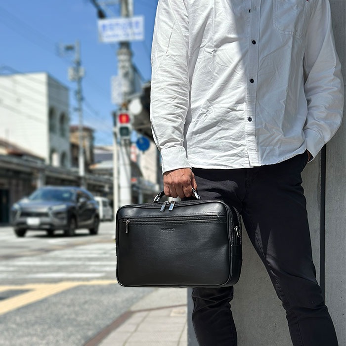 ショルダーバッグ メンズ 2層 A4 取っ手 ハンドル 2WAY 軽い 軽量 斜めがけ 手提げ 通勤 旅行 横型 黒 ANDY HAWARD KBN16479