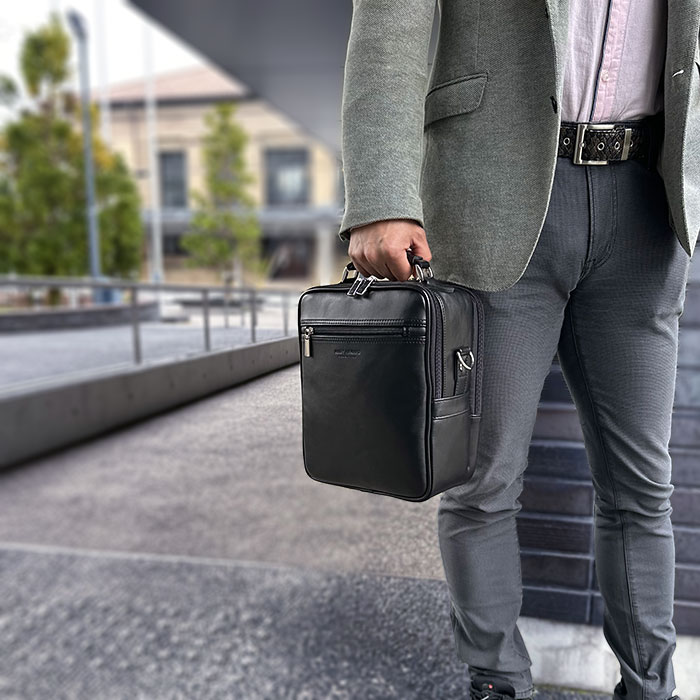 ショルダーバッグ メンズ 2層 取っ手 ハンドル 2WAY 軽い 軽量 斜めがけ 手提げ 通勤 旅行 縦型 黒 ANDY HAWARD KBN16482