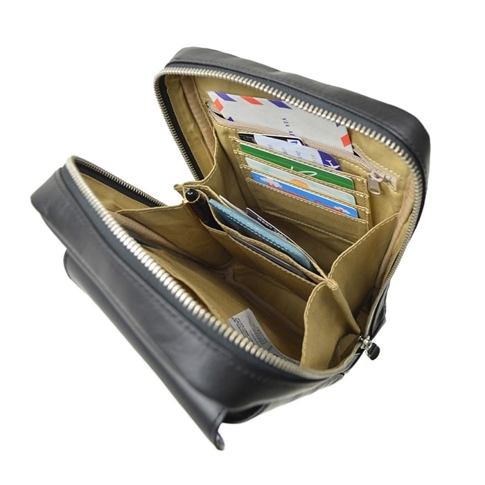 ショルダーバッグ ビジネスバッグ 日本製 牛革 本革 レザー メンズ A5 軽量 縦型 縦 冠婚葬祭 旅行 フォーマル 高級感 黒 Kbn ブレザークラブ Blazer Club 送料無料 ショルダーバッグ 鞄倶楽部