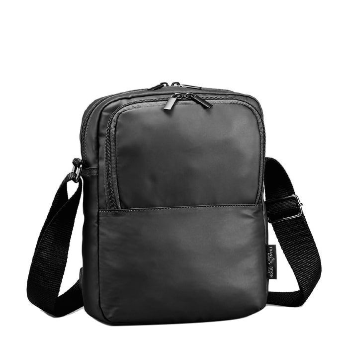 縦型ショルダーバッグ カジュアルバッグ メンズ B5 軽い 斜めがけ ナイロン 街持ち 普段使い 旅行 レジャー 黒 カーキ KBN33755 ブレザークラブ BLAZER CLUB