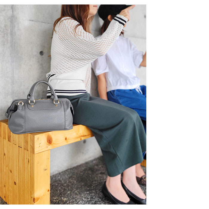ミニショルダーバッグ レディース 斜め掛け 大人 軽量 軽い ブランド おしゃれ ハンドバッグ ダレスバッグ VALENTINO.V KBN10455