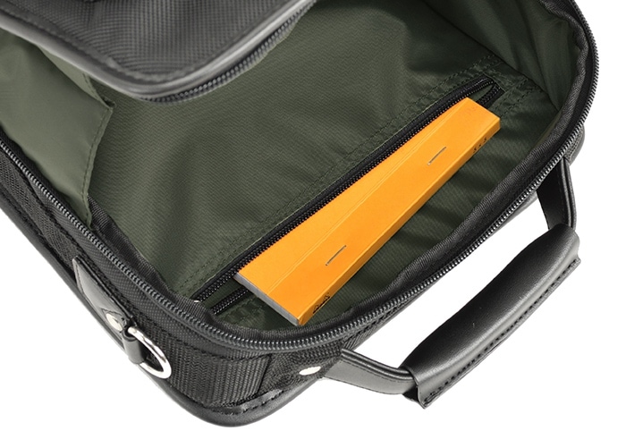 ショルダーバッグ ビジネスバッグ メンズ B5 社会人 シンプル 出張 通勤 休日 黒 KBN33737 ジャーメインギア GERMANE GEAR