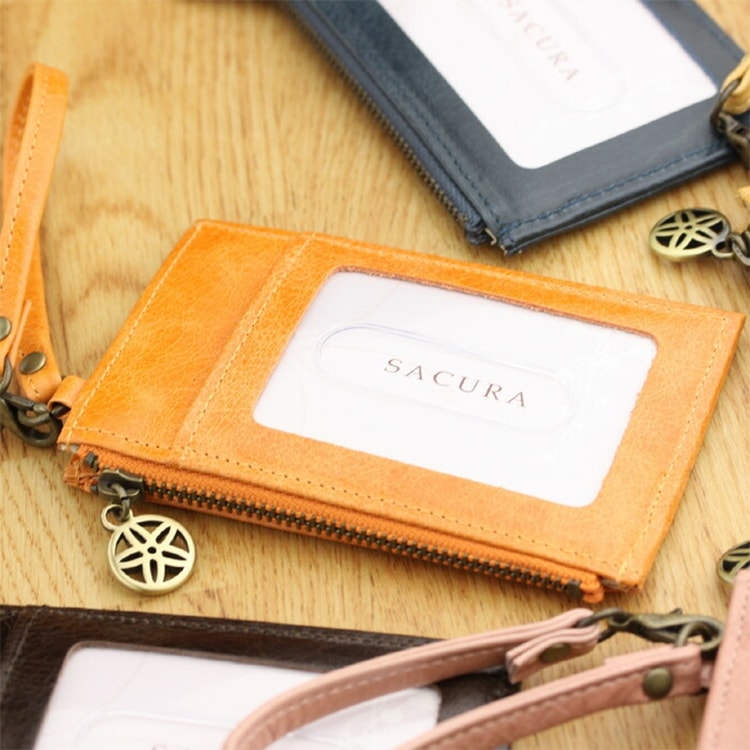 SACURA 日本製 牛革 ファスナーポケット付パスケース 「TORTA」多機能