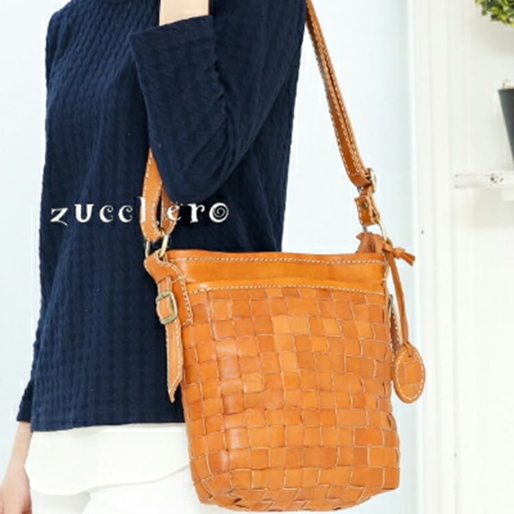 Zucchero (ズッケロ) メッシュレザー ショルダーバッグ 「Baqette」 バケット 48460