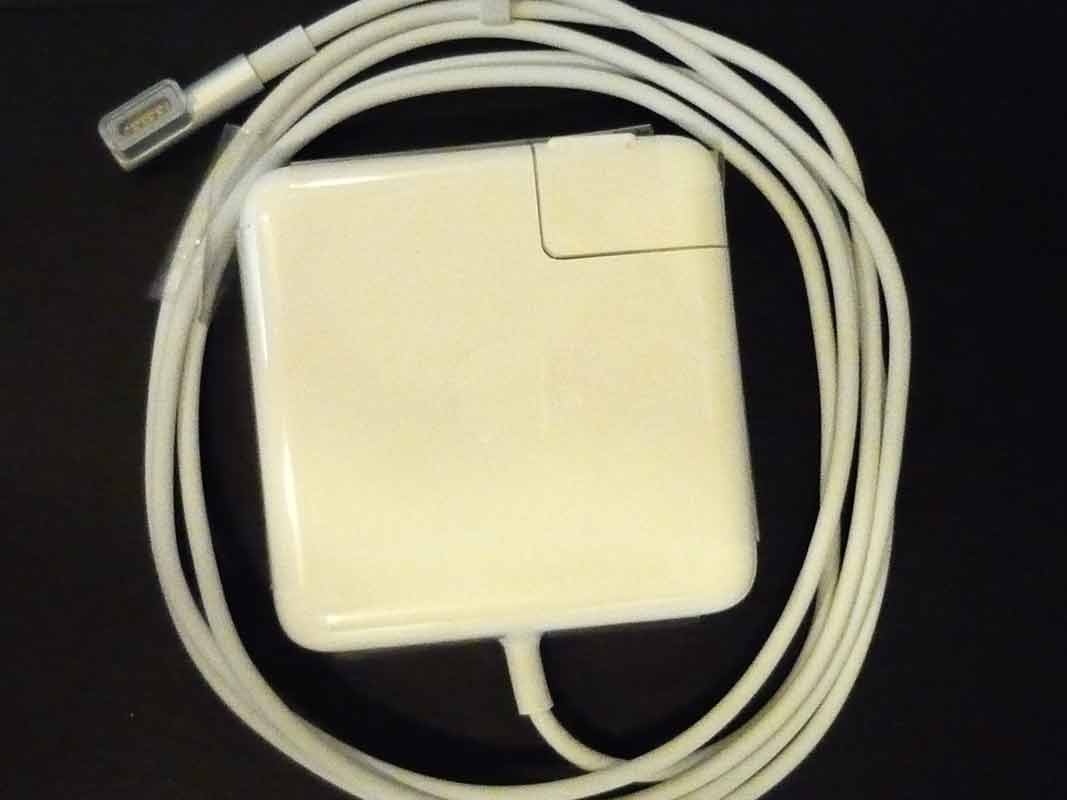 Apple MagSafe 電源アダプタ 60W MC461J/A