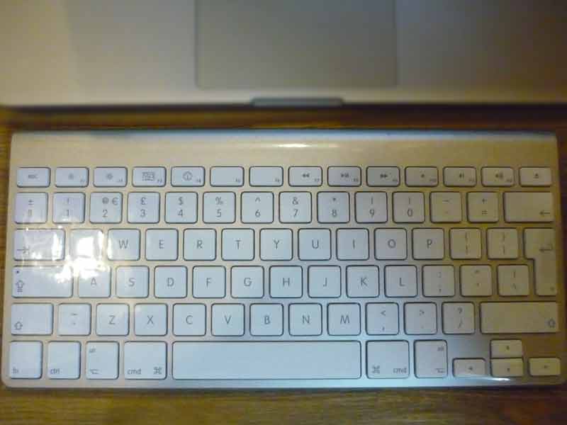 Apple Wireless Keyboard (UK)