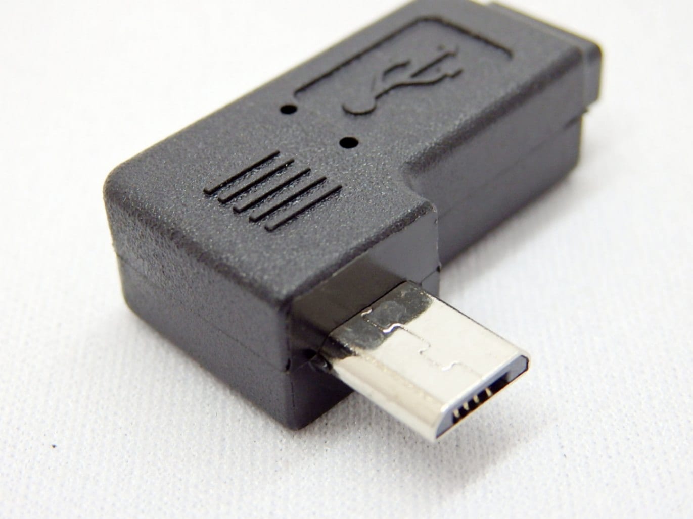 microUSB(オス) - microUSB(メス) L型コネクタ上向き （0873）