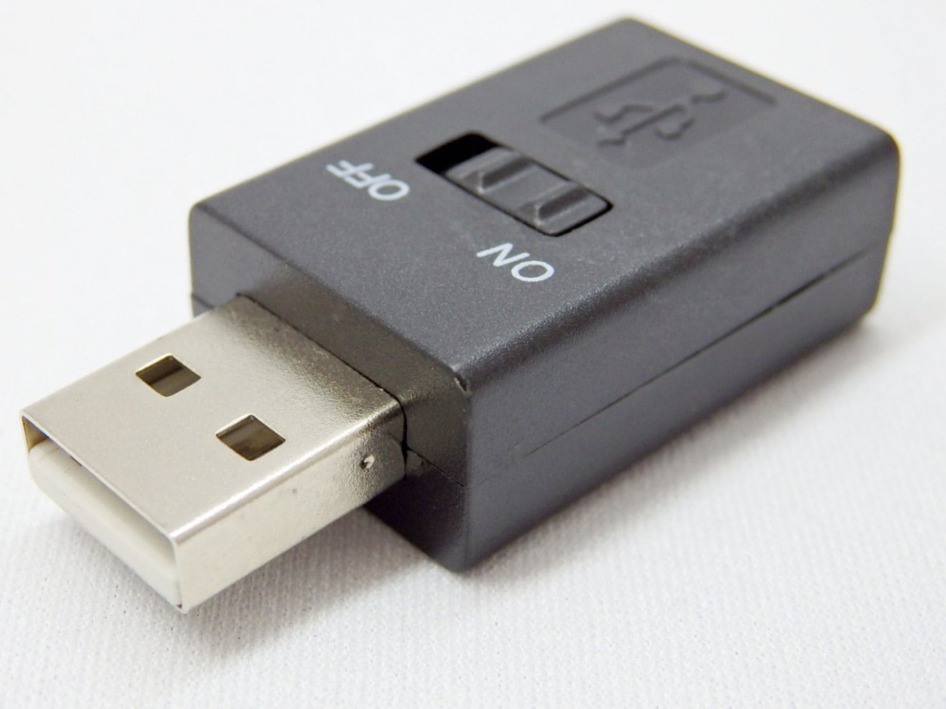 あっとほぉーむカフェ ひさめ ブランケット ファイル 充電器 Accsoon BC02 TOPRIG 100W NP-FZ100 4連急速充電器 - 業務用撮影