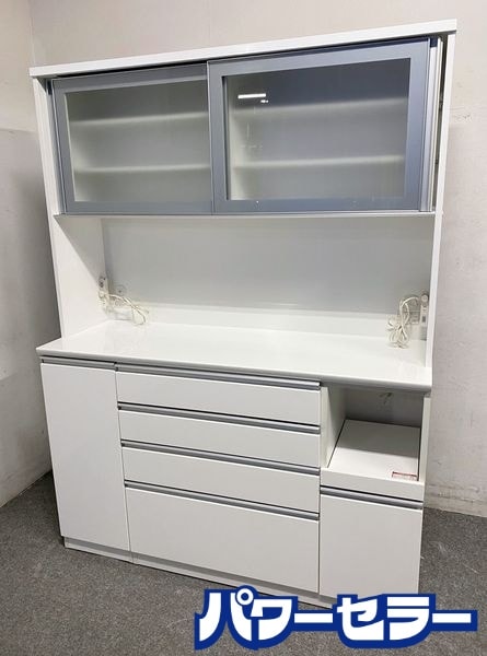 食器棚 中古の家具と家電がすべて揃うリサイクルショップ