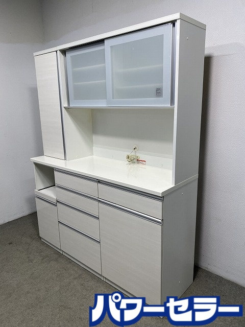 食器棚 中古の家具と家電がすべて揃うリサイクルショップ