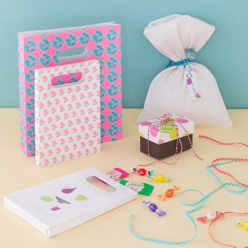 ペーパーバッグ　台湾ぴんく