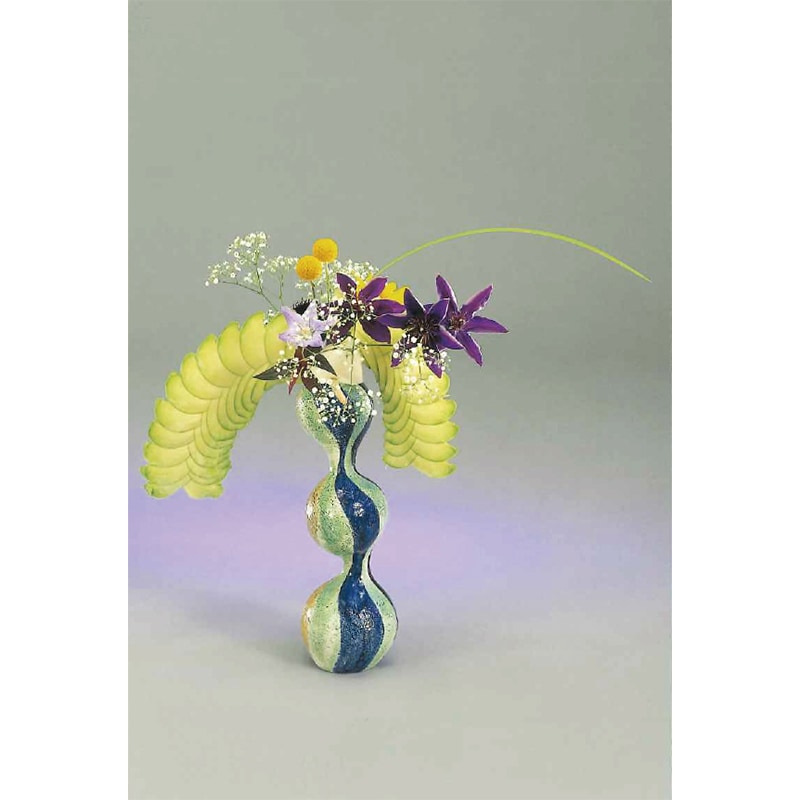リナ【有田焼　伊万里焼き　装飾付き花器】 花瓶　Flower vase リナ【有田焼 伊万里焼き 装飾付き花器】 花瓶 Flower vase リナ