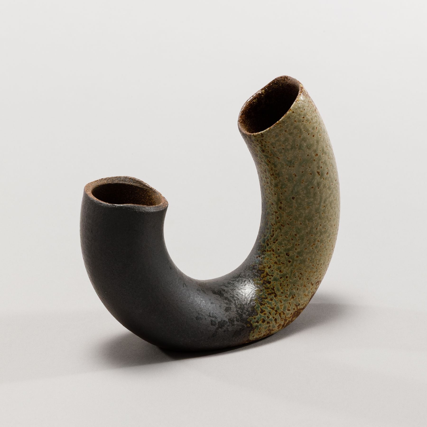 池坊　花器　一文字　唐金　新品 華道 池坊 一文字 唐金花器 生花 いけばな 紙箱