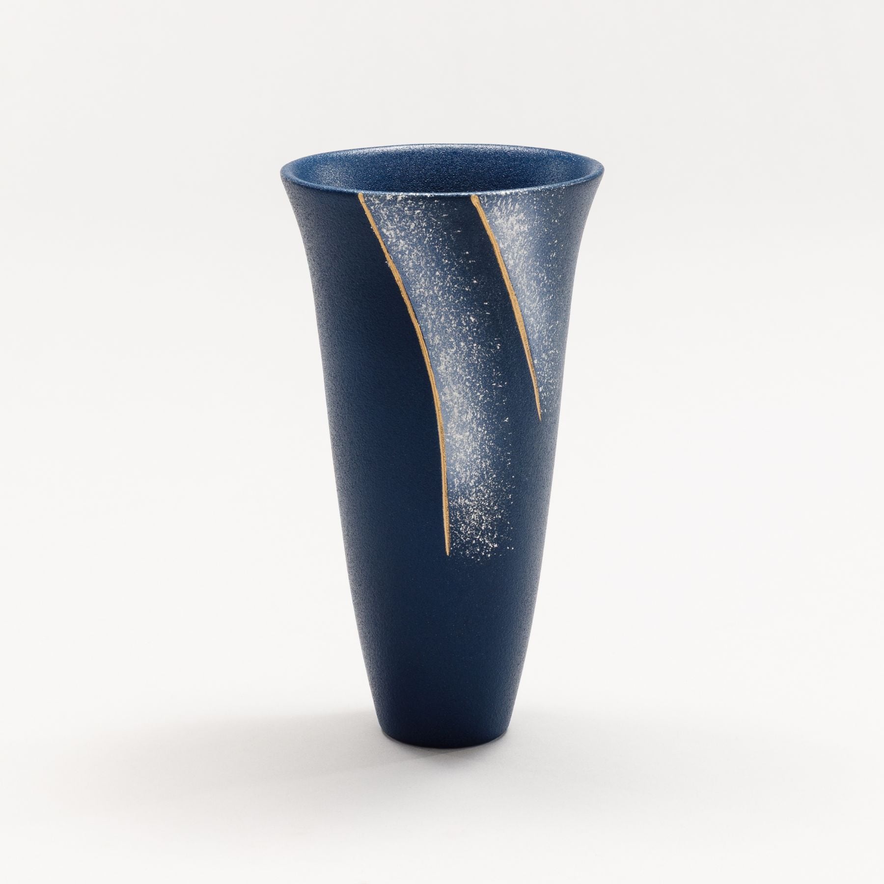 池坊　いけばな　古流　草月流　陶器　造形　花器　陶芸　直径72cm 華道具 鉄花器「宝箱（大）」 黒ではない鉄花器も雰囲気がかわって良い
