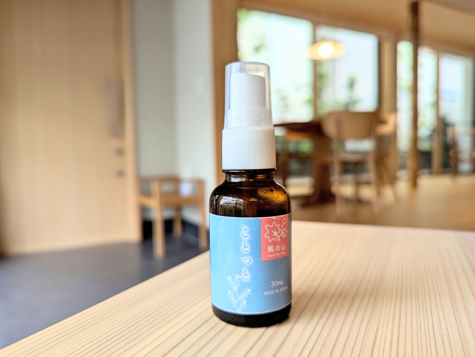 ルームスプレーとして！</p><p>
一瞬で癒しの空間を演出