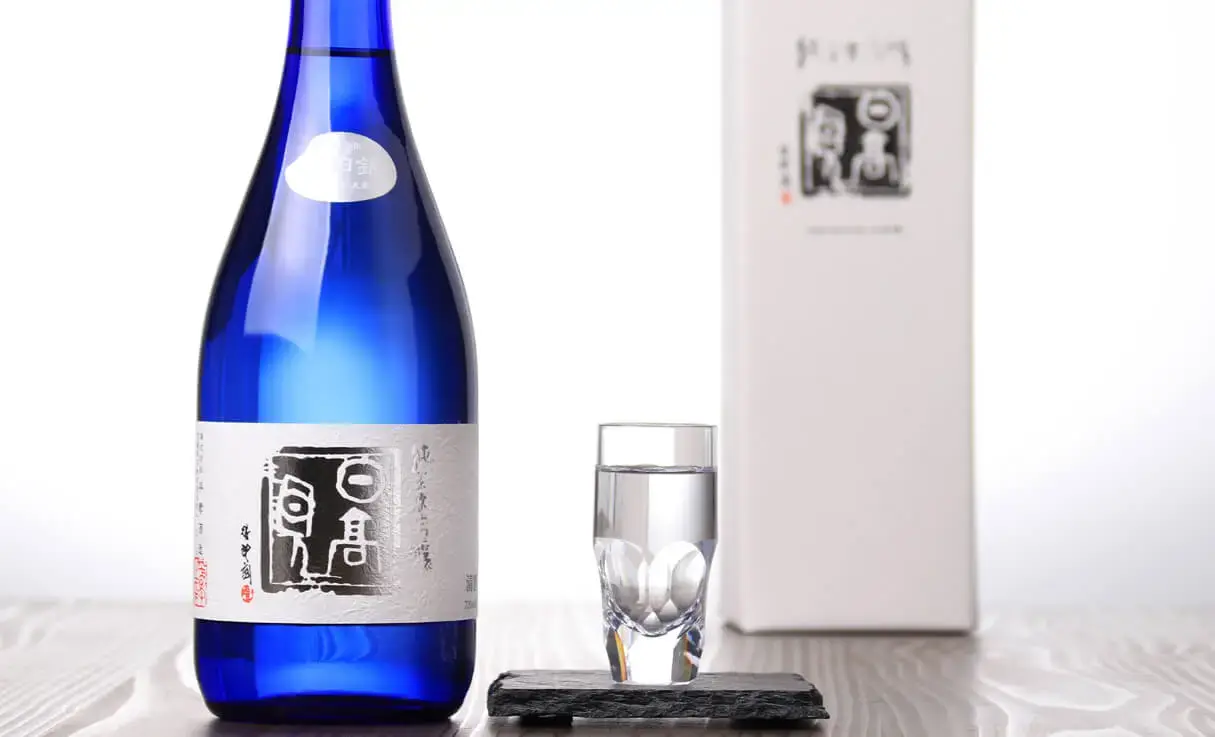 日高見 純米大吟醸 720ml 日高見 純米大吟醸 ブルーボトル 720ml | 日高見｜平孝酒造（宮城県