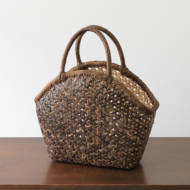 �������� [Ǽ��2��3����]<br>���ݤ����Хå�<br>(����աߵ����Ԥ�/�Ҥ���3��5mm/Ⱦ���/�極����/�դ������ˤ����������)<br>(��)������32�ߥޥ�10�����ι⤵26cm<br>(��)260g