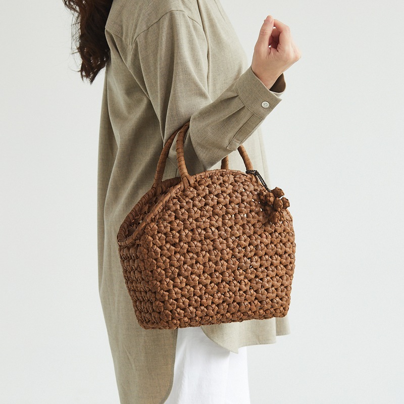 1点のみ 花編みやまぶどう籠(国産材/半月口/中サイズ)(約)底最大幅24  