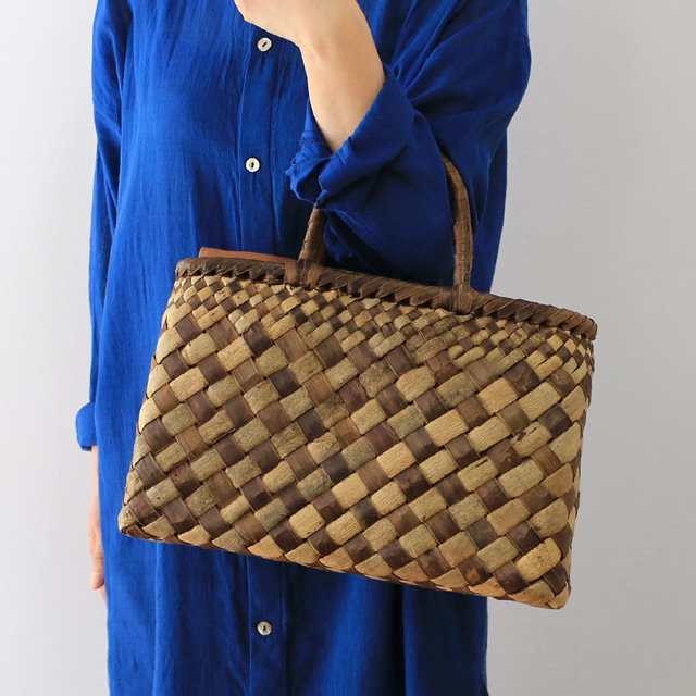 受注販売 [納期2～3ヶ月]斜め市松×切替編みくるみ籠(国産材/ベージュ