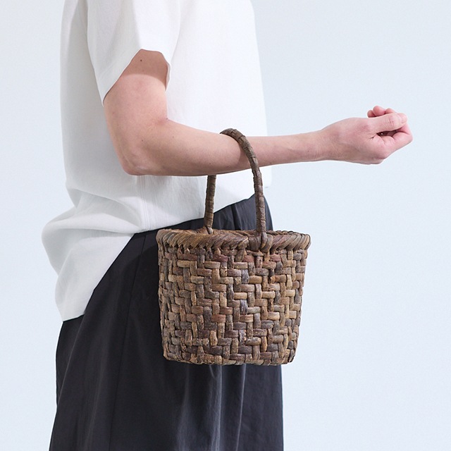 ����ߥХ����å�<br>(�񻺺�/ɽ��/�����Ԥ�/���ܼ�/�ʱ߷�/��������)<br>(��)������20�������ޥ�14.5�����ι⤵17cm<br>(��)240g