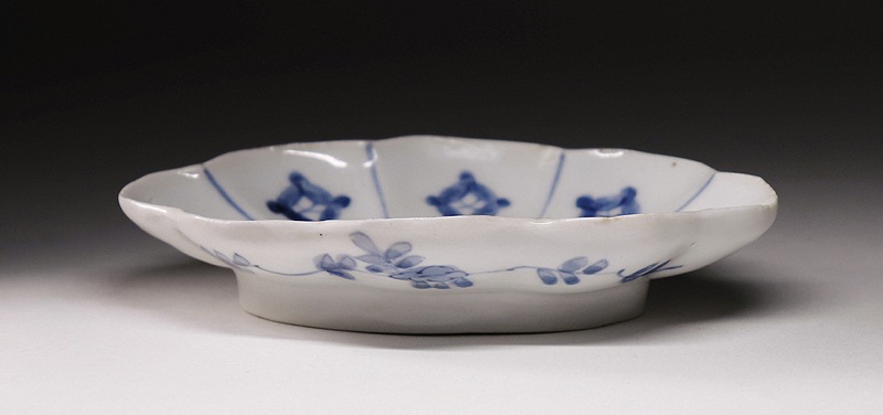 ����ë �ѷ�����   ���ͻ��� ���� ����ʸ����� �޵�