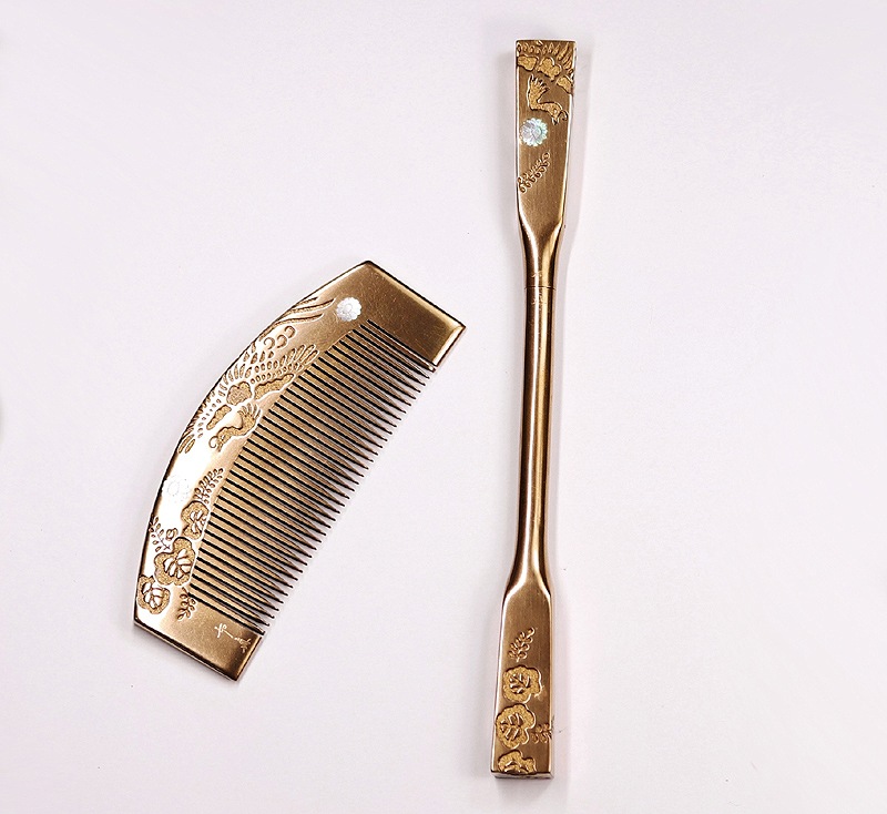 【半額に値下げしました】鼈甲 螺鈿 櫛 笄 専用桐箱付き アンティーク 骨董 半額に値下げしました】鼈甲 螺鈿 櫛 笄 専用桐箱付き