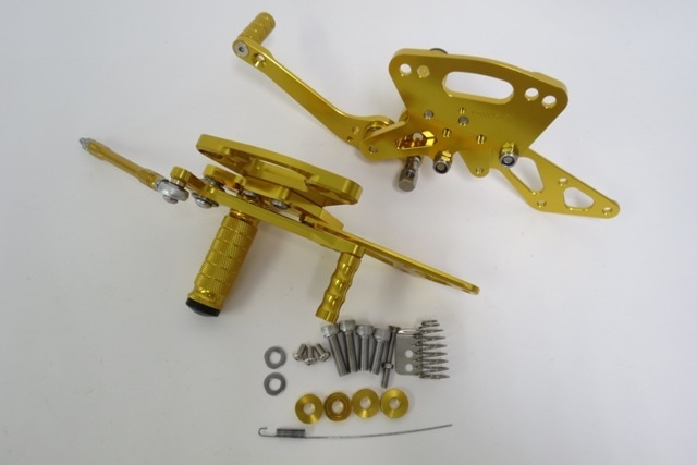 ニンジャ1000 Z1000 2011-2016 ABS 調整式 バックステップセット CNC 金|Z1000|KAWASAKI