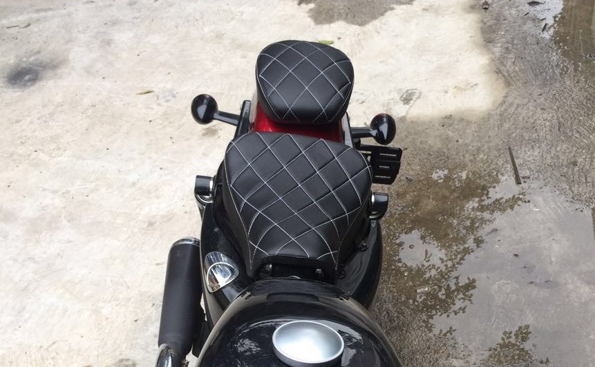 K＆H XL883 XL1200 スポーツスター ローシート 04～スポーツスター スーパーローシート タック3 | カスタムバイク