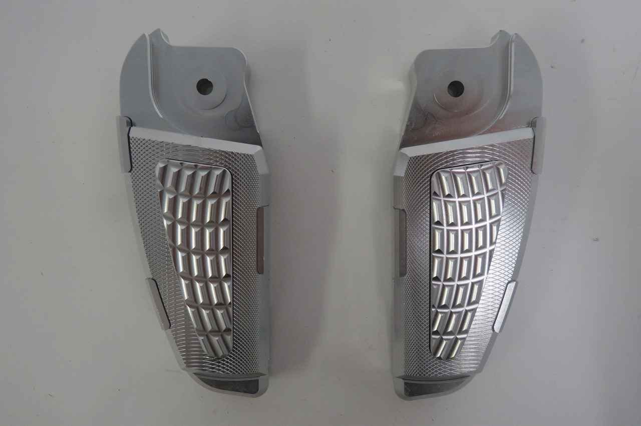 PCX125 PCX150 タンデムステップ リアステップ 銀|PCX|HONDA