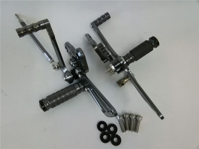 CNC 調整式 GSX1300R gsx1300r 隼 hayabusa ハヤブサ 1999-2017 バックステップ 灰|GSX-R1300|SUZUKI