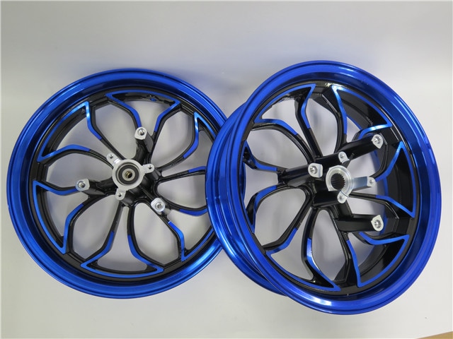 オルベア　アルミホイール前後セット【引き渡し限定】 オートバックス誕生50周年記念モデルの限定アルミホイール発売