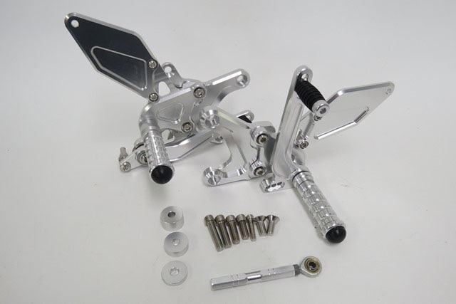 Z900RS z900rs cafe 2018- CNC 調整式 バックステップ 銀|Z900RS|KAWASAKI