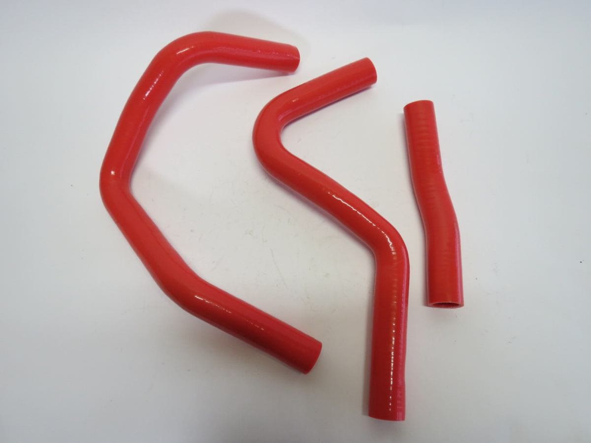 SUZUKI GSX-R1000 GSXR1000 2001-2004 シリコン ラジエターホース 赤 3p|GSX-R1000|SUZUKI