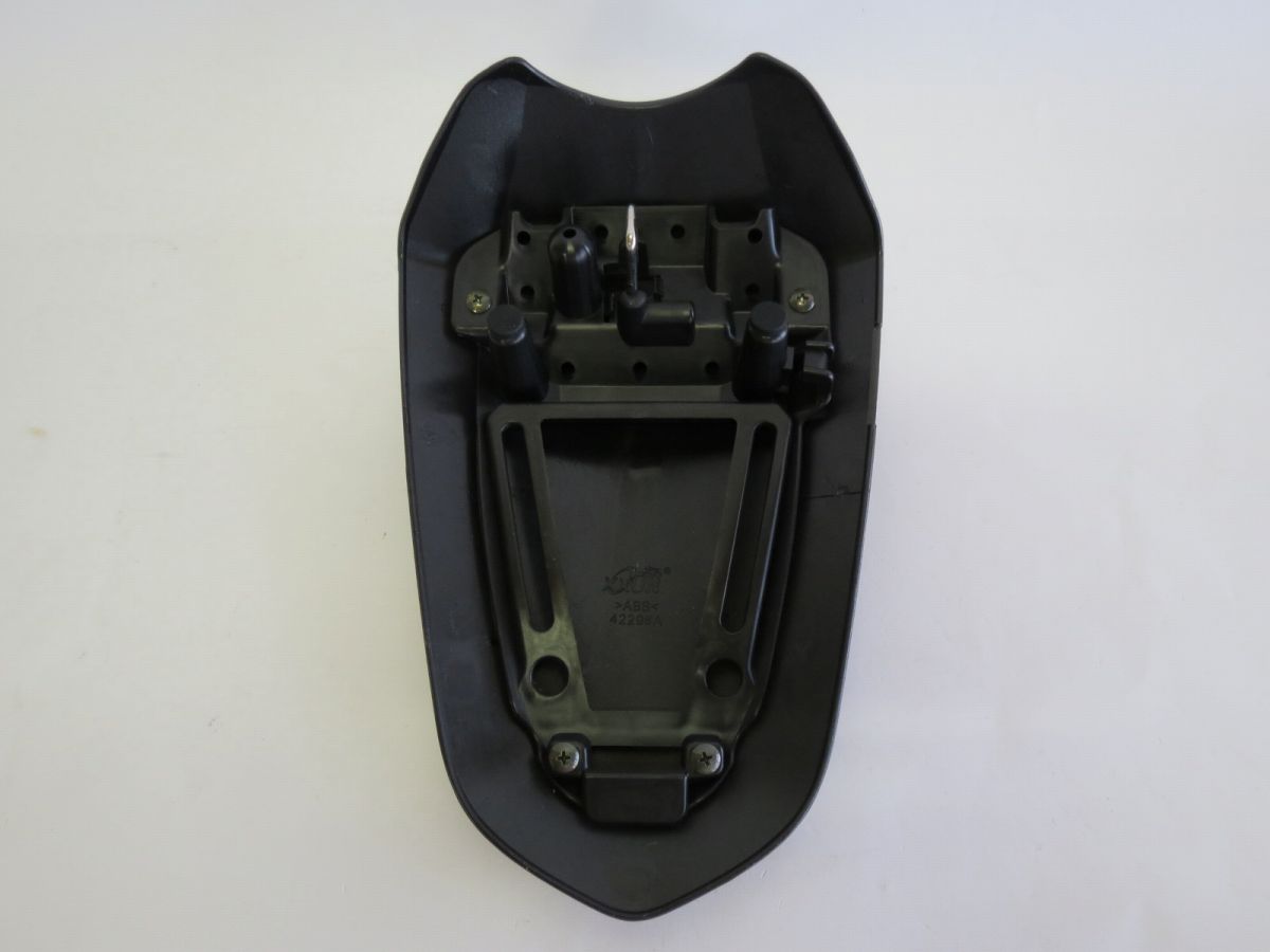 gsx-r125 スズキ純正シングルシートカウル　取扱説明書付 gsx-r125 スズキ純正シングルシートカウル 取扱説明書付