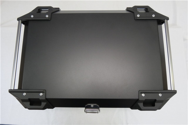 中古美品バイクリアボックス アルミトップケース (65L Black 黒) アルミトップケース 65L 中型 リアボックス ツーリングボックス