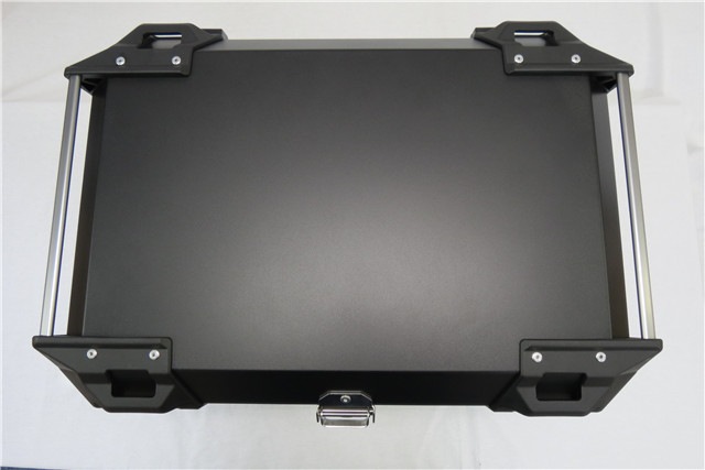 アルミトップケース 65L 中型 リアボックス ツーリングボックス 汎用