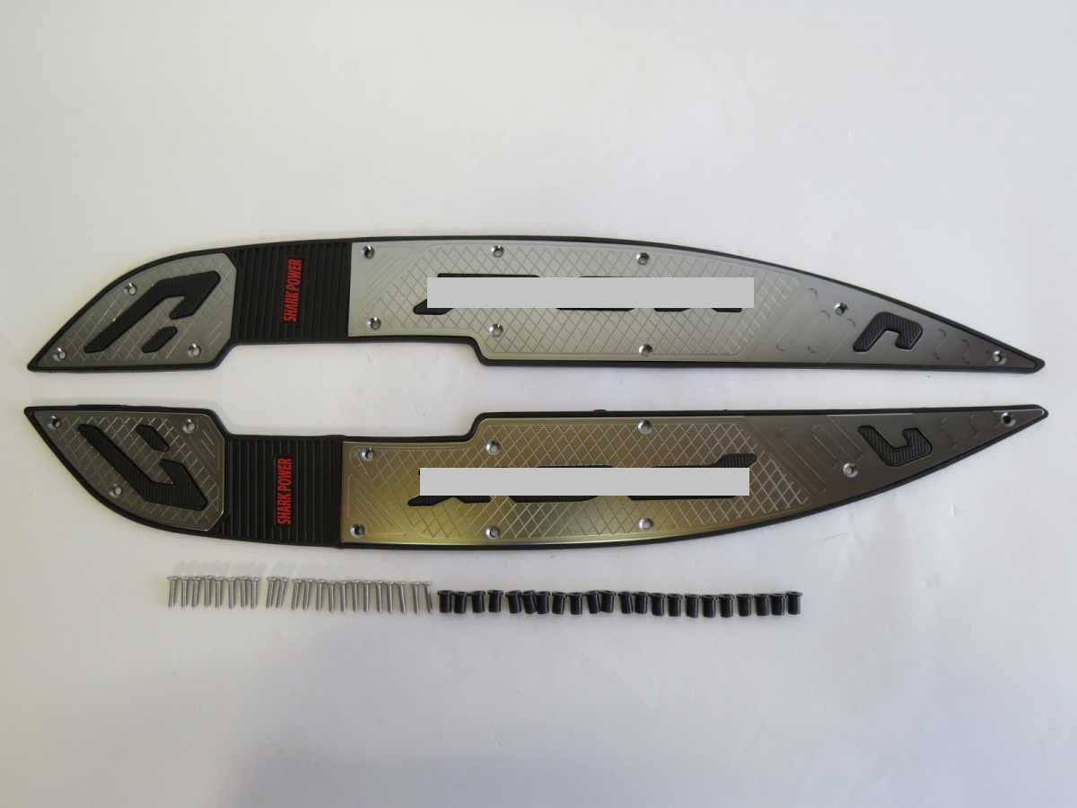 PCX / PCX e:HEV / PCX160 JK05 JK06 KF47 2021- アルミ ステップボード Cタイプ 灰|PCX|HONDA