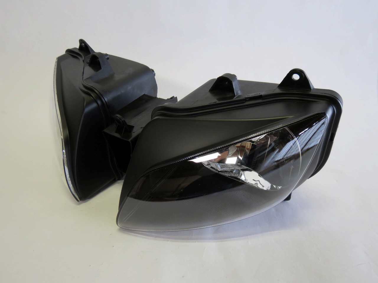 新品 YAMAHA ヤマハ YZF R1 右用ヘッドライト 純正 P3923 R