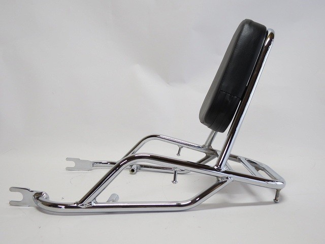 バックレスト付き　リアキャリア　W400W650W800 カワサキ W400 W650 W800 バックレスト付 リア キャリア 社外品